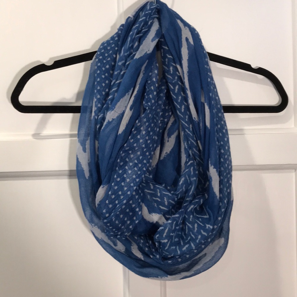 SCARF BUNDLE - Picture 10 of 10